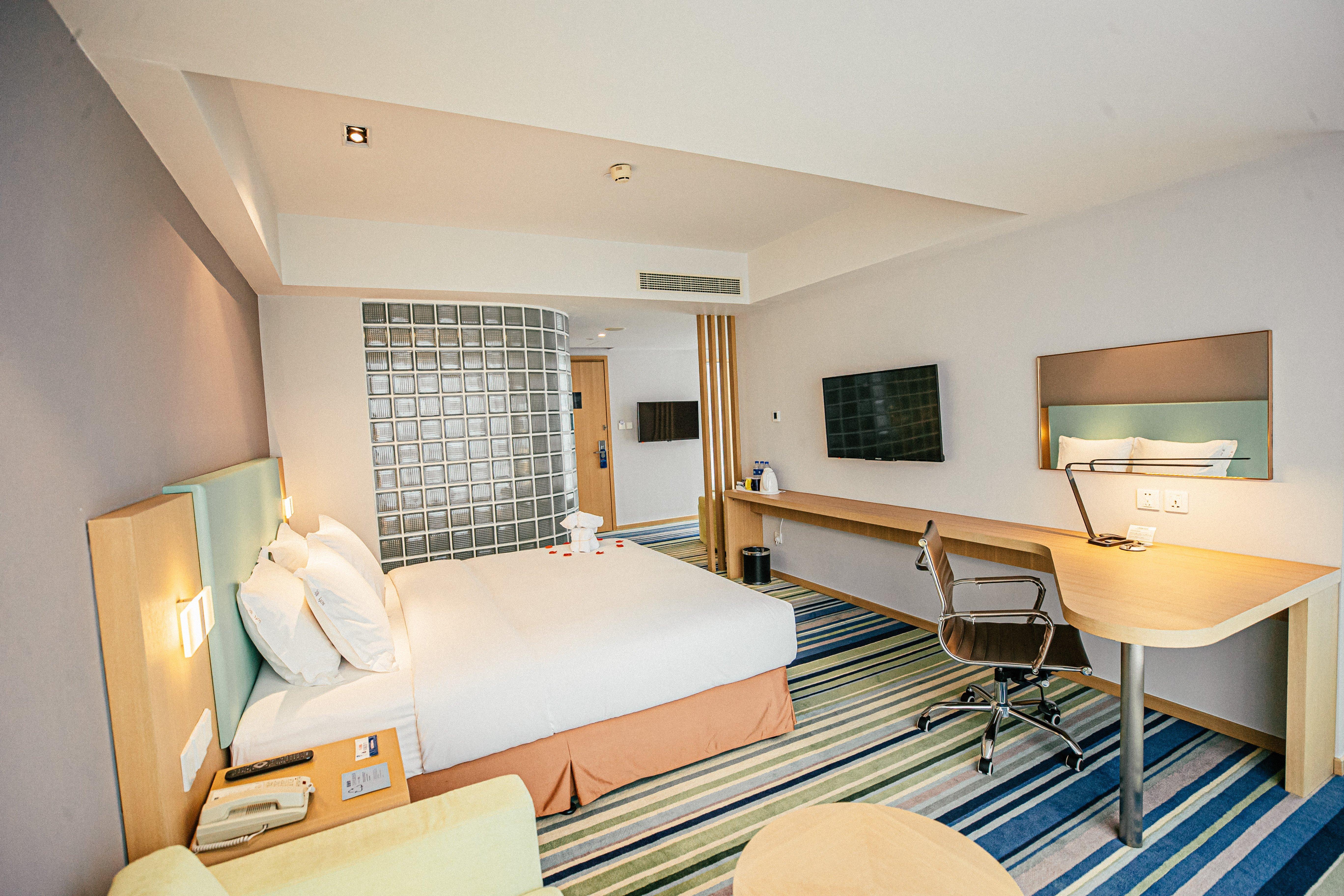 Holiday Inn Express Yingkou Onelong Plaza By Ihg Gaizhou Exterior foto