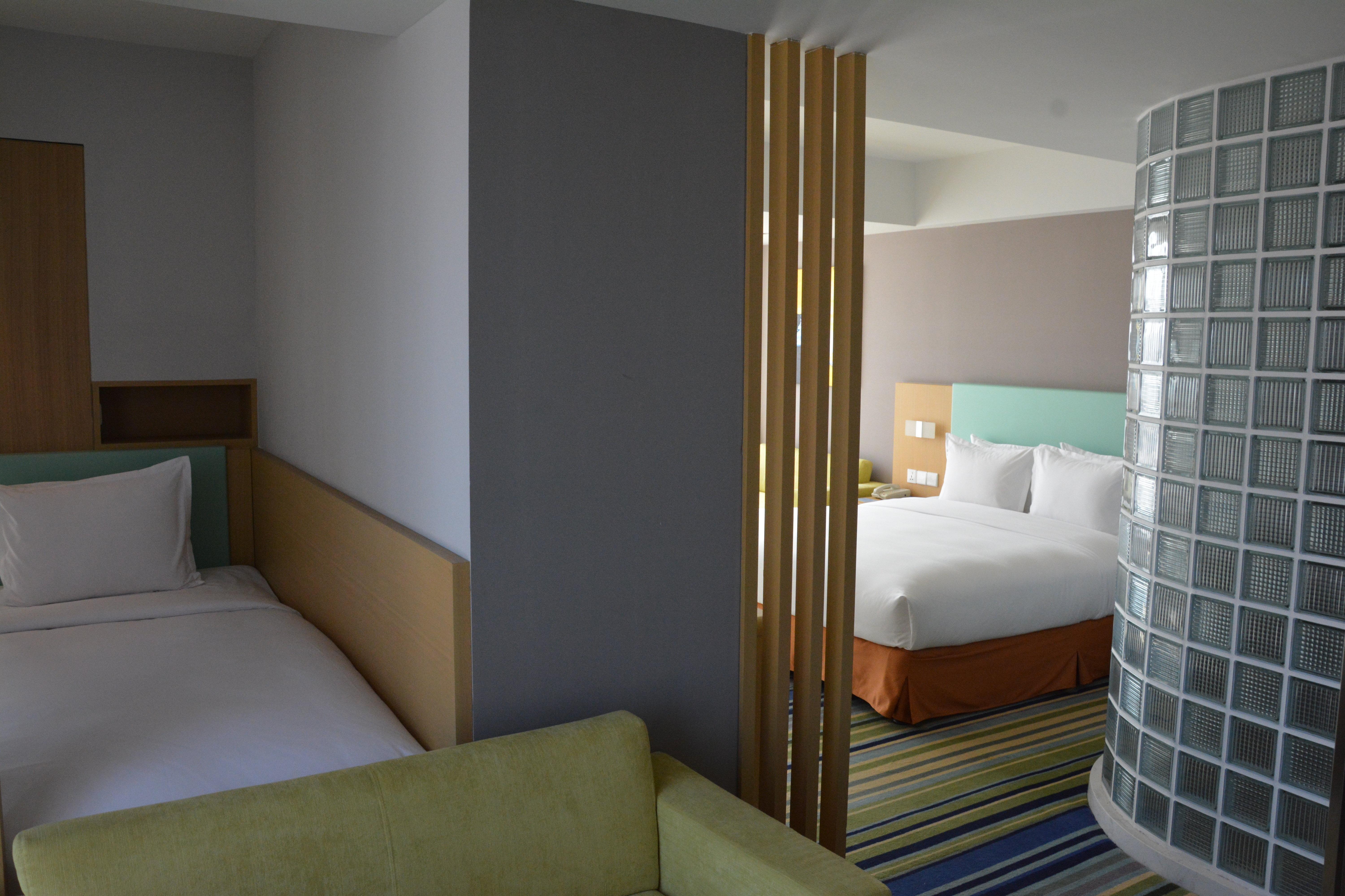 Holiday Inn Express Yingkou Onelong Plaza By Ihg Gaizhou Exterior foto